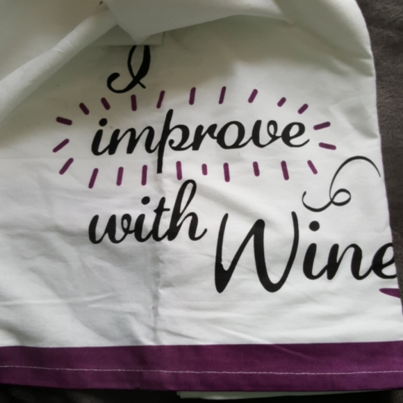 NWT Wine-themed Gift Package + Free Gift! - Picture 3 of 11